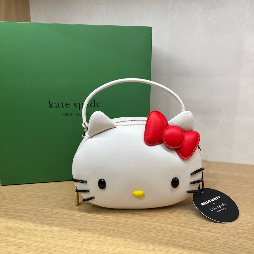 Kate Spade x Hello Kitty 3D crossbody bag